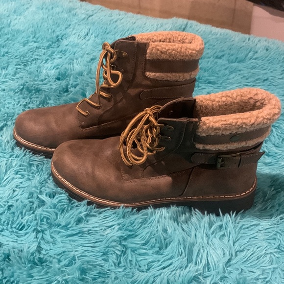 Like new Cliffs by white mountain boots - Picture 4 of 9
